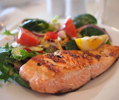 salmon fish seafood veggies salad 518032